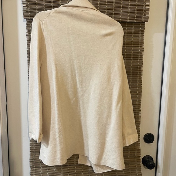 Quince 100% Organic cotton Elegant White Blazer sweater - Picture 6 of 6